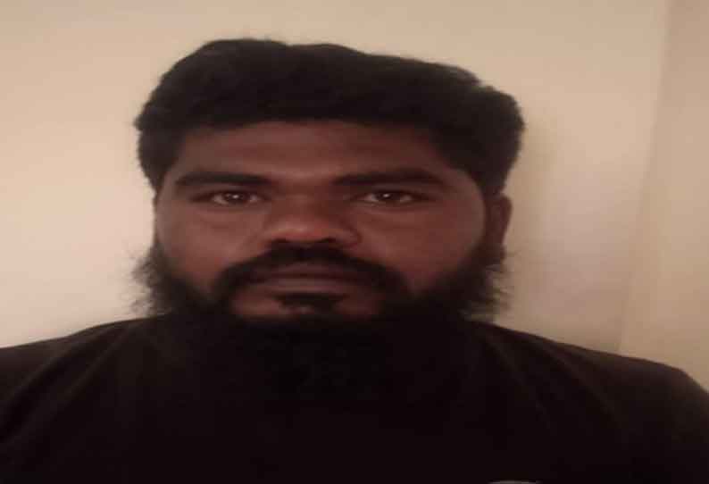 சரவணம்பட்டியில்  விடுதி உரிமையாளரை தாக்கி 2 பெண்களை கடத்திய வழக்கில் 3 பேர் கைது செய்யப்பட்டனர்