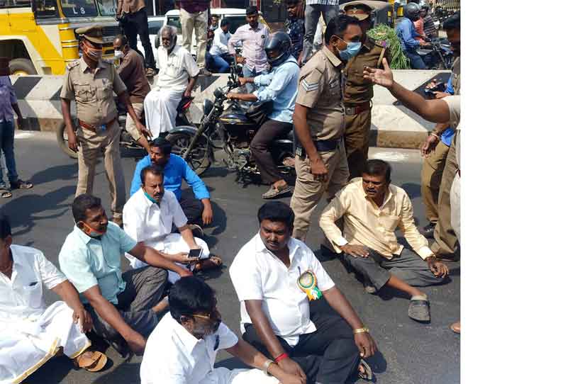 காங்கிரசுக்கு ஒதுக்கப்பட்ட தலைவர் பதவியை தி.மு.க. கைப்பற்றியது