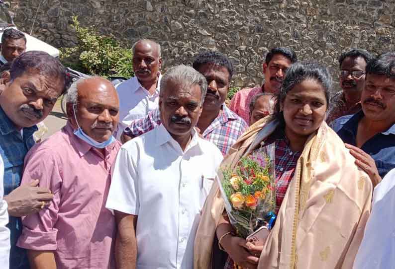 உக்ரைனில் பதுங்கு குழியில் குடிநீர், உணவு கிடைக்காமல் பரிதவித்தோம்; தாயகம் திரும்பிய கொடைக்கானல் மாணவி பேட்டி