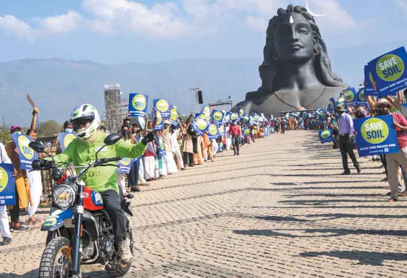 30 ஆயிரம் கிலோ மீட்டர் மோட்டார் சைக்கிள் பயணம் செய்யும் ஜக்கி வாசுதேவ் - கோவையில் இருந்து புறப்பட்டார்