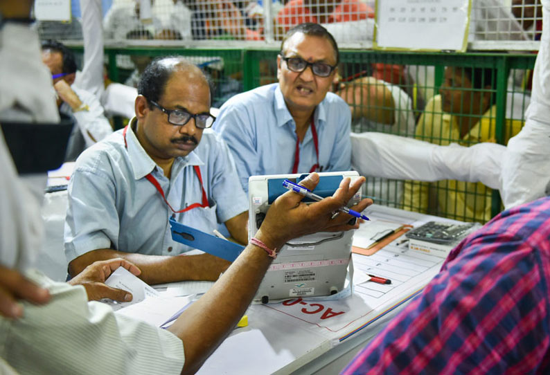 கோவா, உத்தரகாண்ட் , மணிப்பூரில் கடும் இழுபறி- முன்னிலை நிலவரம்