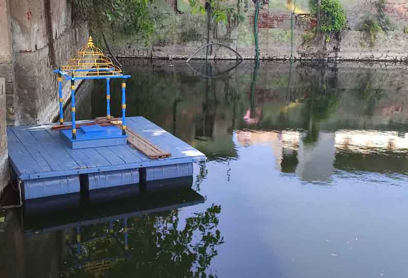 மாரியம்மன் கோவில் தெப்பத்தேர் விழா ஏற்பாடுகள் தீவிரம்