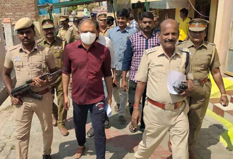 சுப்ரீம் கோர்ட்டு ஜாமீன் வழங்கிய நிலையில்  பேரறிவாளன் மீண்டும் புழல் சிறைக்கு அழைத்து செல்லப்பட்டார்