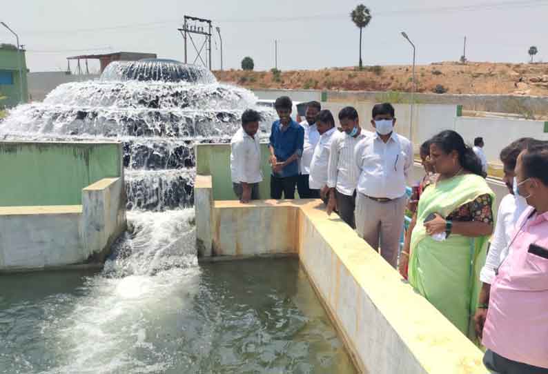 நீரேற்று நிலையங்களில் திருச்செங்கோடு நகராட்சி தலைவர் ஆய்வு