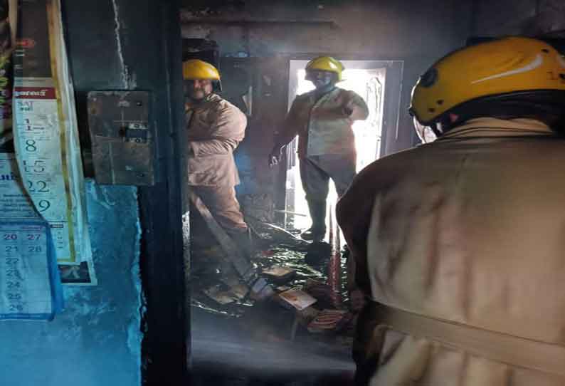 நிலத்தரகர் கொலை வழக்கில் கைதான பெண் வீட்டுக்கு தீவைப்பு