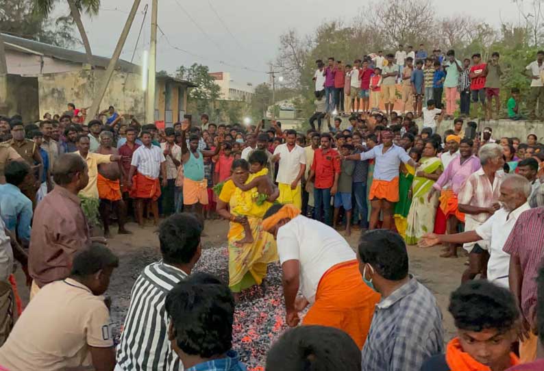 அங்காள பரமேஸ்வரி அம்மன் கோவிலில் தீமிதி திருவிழா