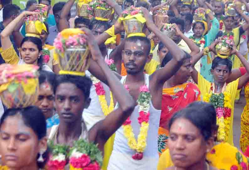 பால்குடம் ஊர்வலம்