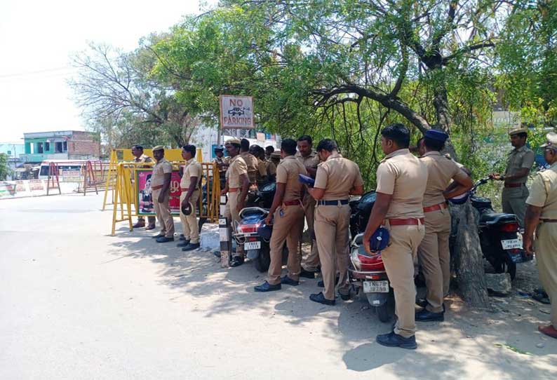 நினைவேந்தல் நிகழ்ச்சி; போலீசார் குவிக்கப்பட்டதால் பரபரப்பு