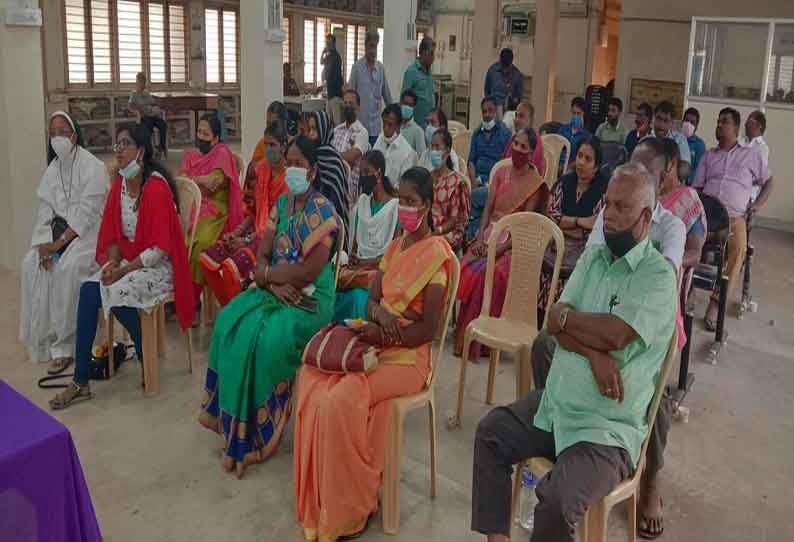 வால்பாறையில் வங்கிகளின் செயல்பாடுகள் குறித்து ஆலோசனை கூட்டம்