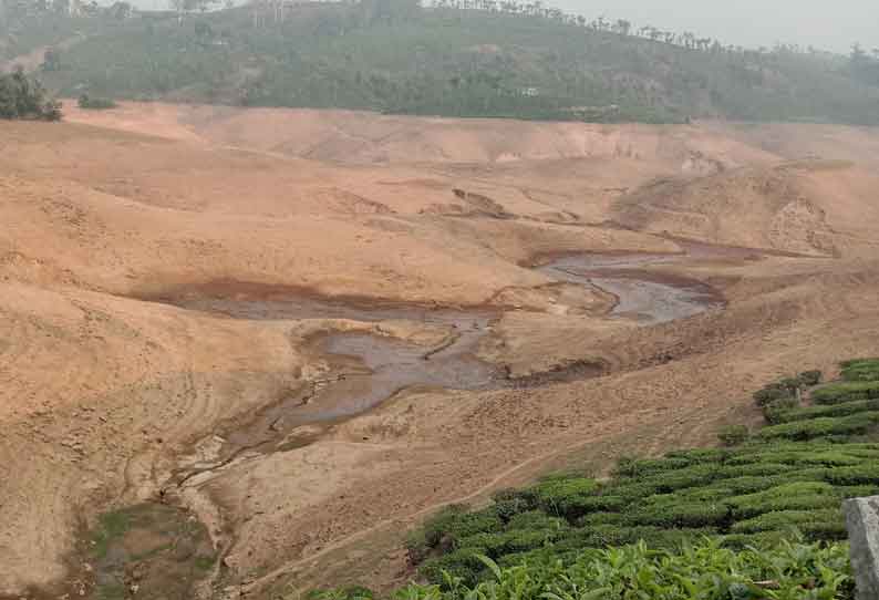 சோலையாறு, நீரார் அணை நீர்மட்டம் கடும் சரிவு