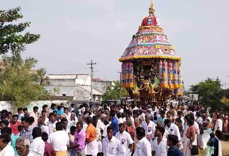 குடுமியான்மலையில் 60 ஆண்டுகளுக்கு பிறகு அகிலாண்டேஸ்வரி அம்மன் கோவில் தேரோட்டம் திரளான பக்தர்கள் வடம் பிடித்து இழுத்தனர்