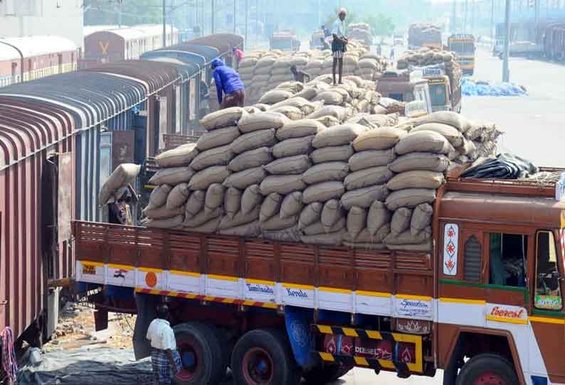 மயிலாடுதுறை மாவட்டத்தில் இருந்து ரெயில் மூலம் 1,000 டன் நெல் ஈரோட்டுக்கு வந்தது