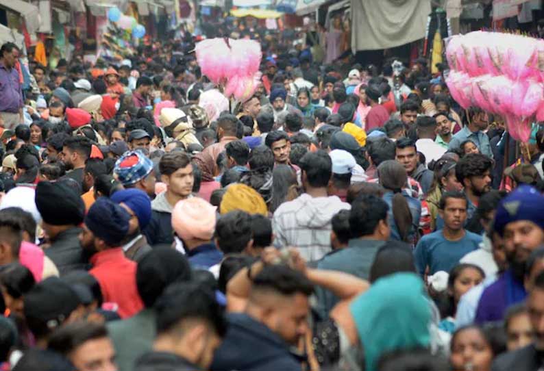 கொரோனா தடுப்பு நடவடிக்கைகளை கைவிடக்கூடாது: மாநிலங்களுக்கு மத்திய அரசு  எச்சரிக்கை