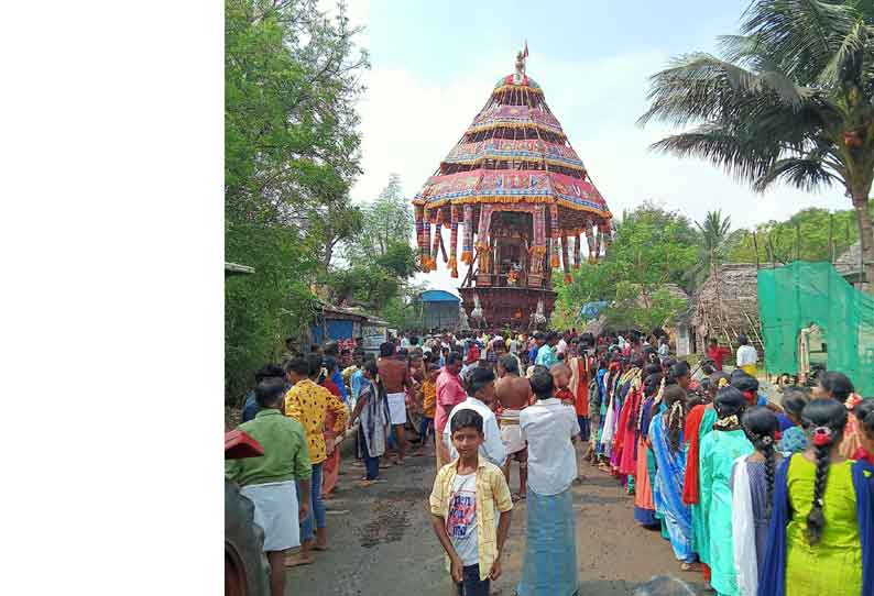 திருநகரி கல்யாண ரங்கநாதப்பெருமாள் கோவில் தேரோட்டம்