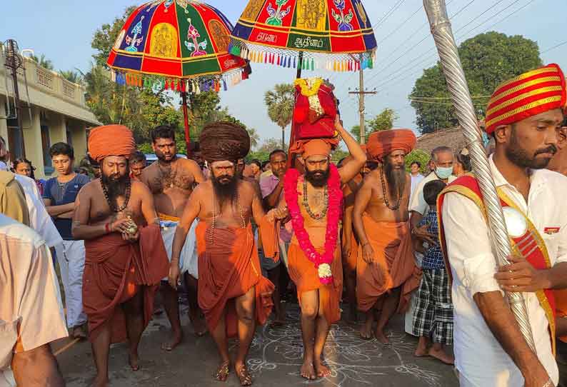 மயிலாடுதுறையில் இருந்து திருக்கடையூருக்கு தருமபுரம் ஆதீனம் பாதயாத்திரை