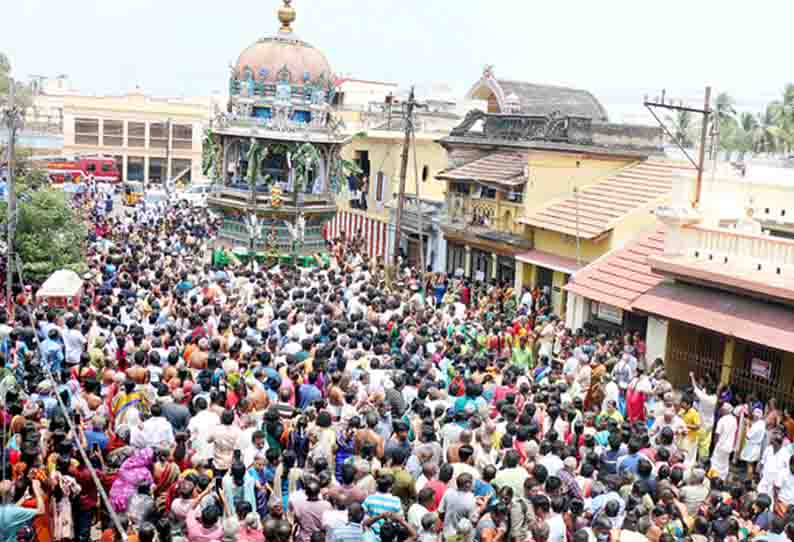 ஸ்ரீரங்கம் கோவில் பங்குனி தேரோட்டம்