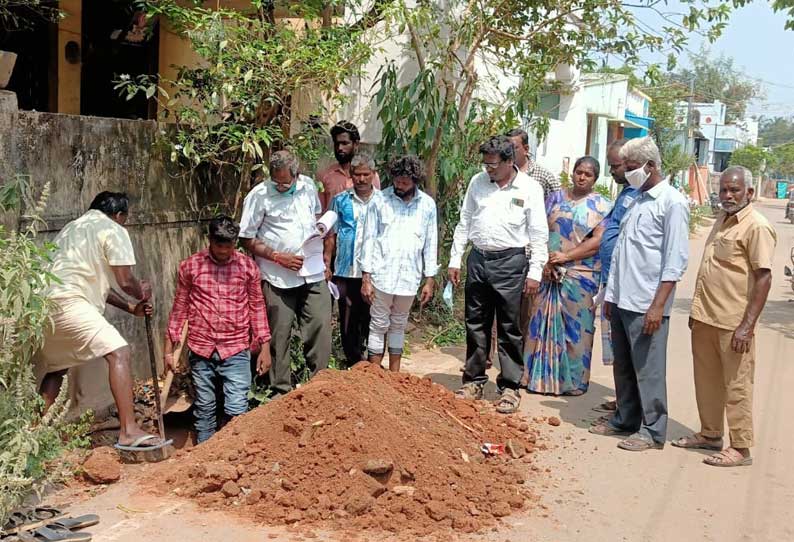 10 ஆண்டுகளுக்கும் மேலாக  வரி பாக்கி செலுத்தாத 100 வீடுகளின் குடிநீர் இணைப்பு துண்டிப்பு விருத்தாசலம் நகராட்சி நிர்வாகம் அதிரடி நடவடிக்கை