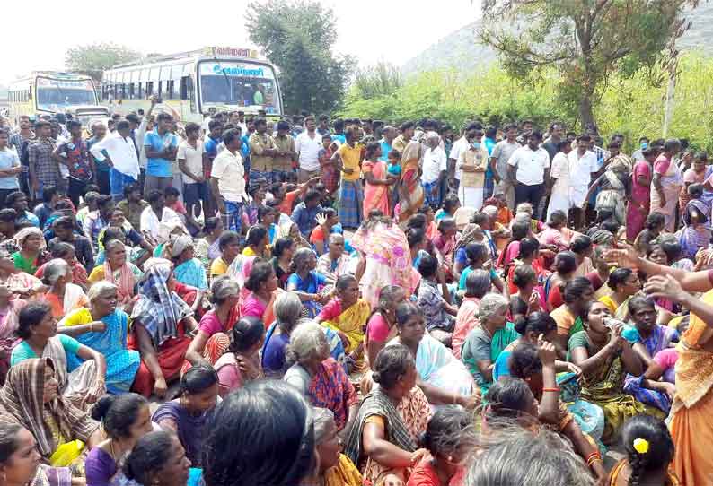 தேனி-மதுரை தேசிய நெடுஞ்சாலையில் திடீர் சாலை மறியல்; போக்குவரத்து பாதிப்பு...!