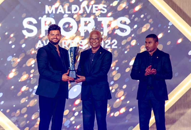 சுரேஷ் ரெய்னாவுக்கு ஸ்போர்ட்ஸ் ஐகான் விருது:  மாலத்தீவு அரசு வழங்கியது