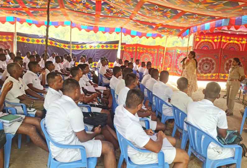 ஏ.டி.எம். கார்டு எண்ணை பிறரிடமும் தெரிவிக்க கூடாது என சைபர் கிரைம் போலீசார் அறிவுறுத்தல்