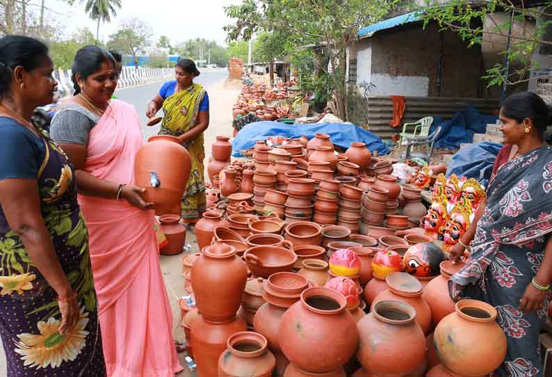 ஏழைகளின் குளிர்சாதன பெட்டியான மண் பானைகள் விற்பனை மும்முரம்