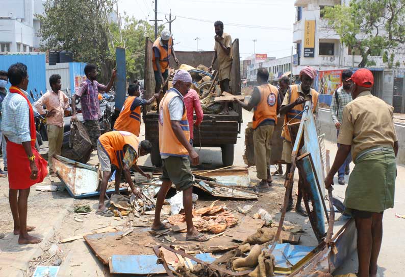 தூத்துக்குடி மார்க்கெட் பகுதியில் ஆக்கிரமிப்புகள் அகற்றம்