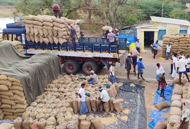 திறந்தவெளியில் உள்ள நெல்மூடைகளை வாணிப கிட்டங்கிகளுக்கு கொண்டு செல்ல வேண்டும் -அமைச்சர் தங்கம் தென்னரசு உத்தரவு