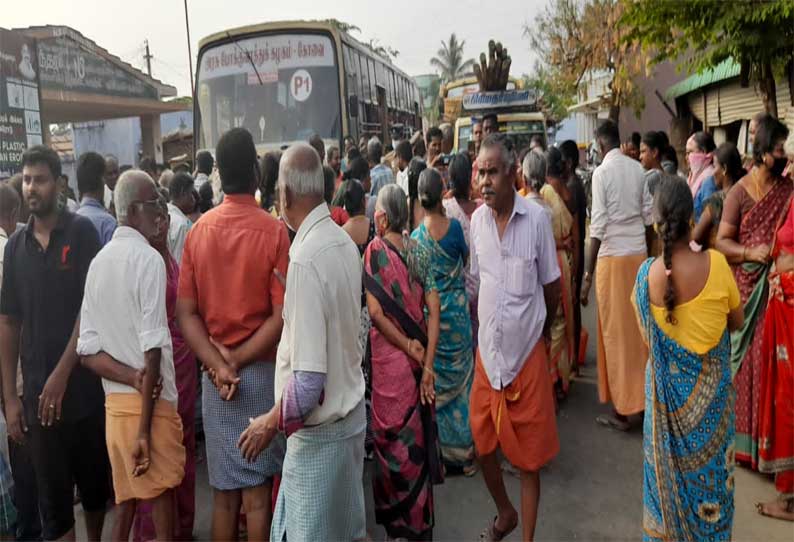 ஈரோடு: குடிநீர் கேட்டு பொதுமக்கள் சாலை மறியல்...!