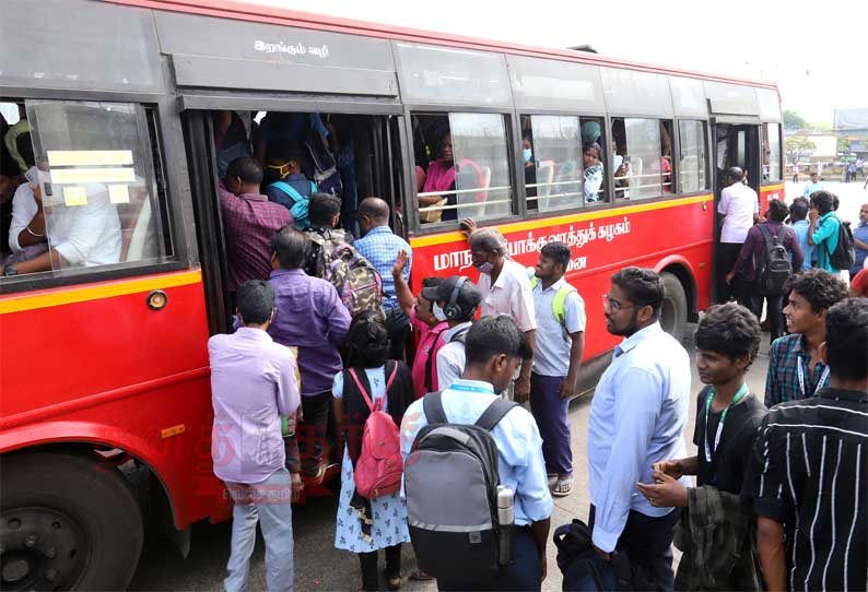 ‘தமிழகத்தில் 60 சதவீத பஸ்கள்  நாளை ஓடும்’- போக்குவரத்து தொழிற்சங்க கூட்டமைப்பு அறிவிப்பு