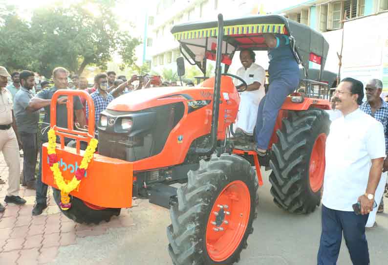 12 விவசாய சங்கங்களுக்கு மானிய 
விலையில் வேளாண் எந்திரங்கள்