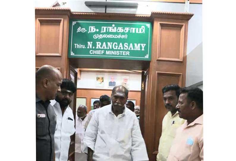 ரங்கசாமியை பா ஜ க  செயல்படவிடாமல் தடுக்கிறது சட்டசபையில் எம் எல் ஏ க்கள் குற்றச்சாட்டு