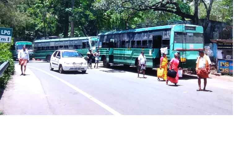 குமுளியில் புதிய பஸ் நிலையம்  நீண்டநாள் கோரிக்கையை நிறைவேற்றிய முதல்-அமைச்சருக்கு பாராட்டு