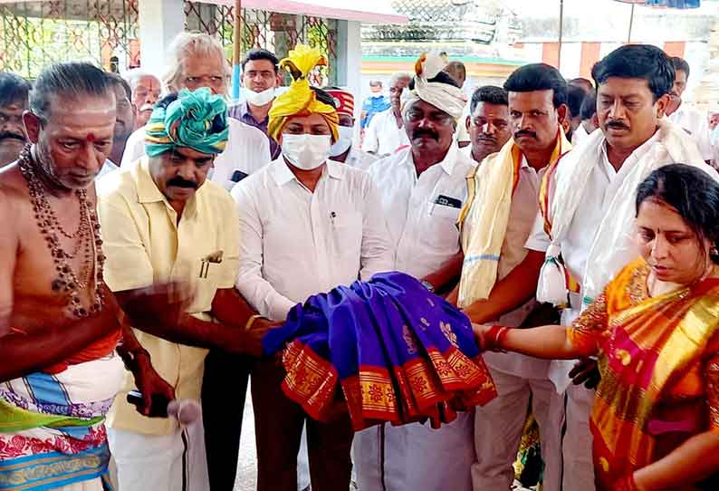 அங்கநாத ஈஸ்வரர் கோவில் கும்பாபிஷேக திருப்பணி  கலெக்டர் தொடங்கி வைத்தார்