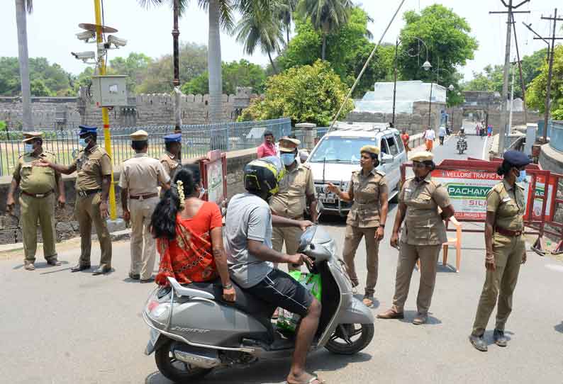 வேலூர் கோட்டையில் பலத்த போலீஸ் பாதுகாப்பு