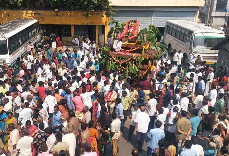 திருச்செங்கோடு அர்த்தநாரீஸ்வரர் கோவில் விநாயகர் தேர் வெள்ளோட்டம்-திரளான பக்தர்கள் பங்கேற்பு