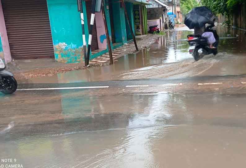 திருவாரூர், கூத்தாநல்லூரில் பரவலாக மழை