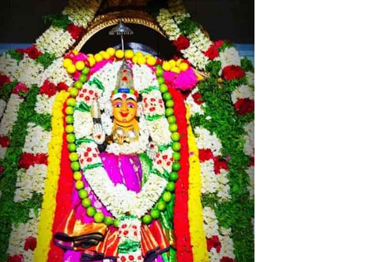 மாரியம்மன் கோவிலில்  சித்திரை திருவிழா