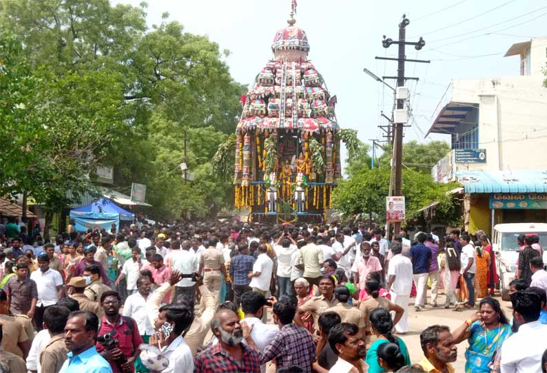 வள்ளியூர் முருகன் கோவிலில் தேரோட்டம்...!