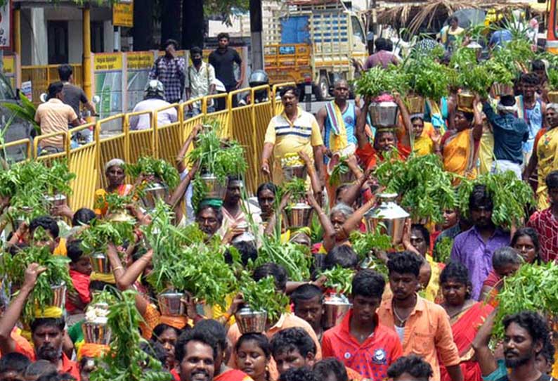 நாமக்கல் பலப்பட்டரை மாரியம்மன் கோவில் தேர்த்திருவிழா தொடங்கியது