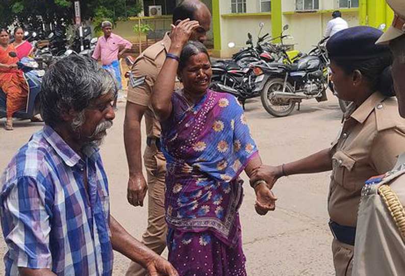 விழுப்புரம் கலெக்டர் அலுவலகத்தில் தம்பதி தீக்குளிக்க முயற்சி