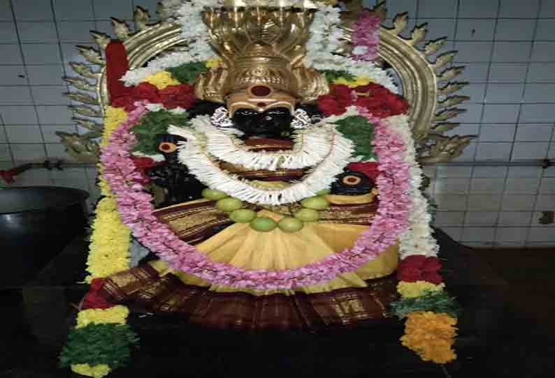 பராசக்தி மாரியம்மன் கோவிலில்  சித்திரை திருவிழா