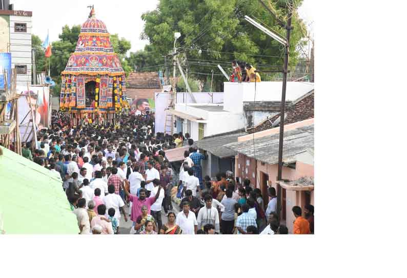மாரியம்மன் கோவில் தேரோட்டம்