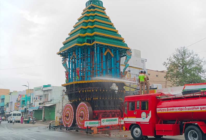காஞ்சிபுரம் வரதராஜ பெருமாள் கோவில் தேர் சீரமைக்கும் பணி மும்முரம்...!