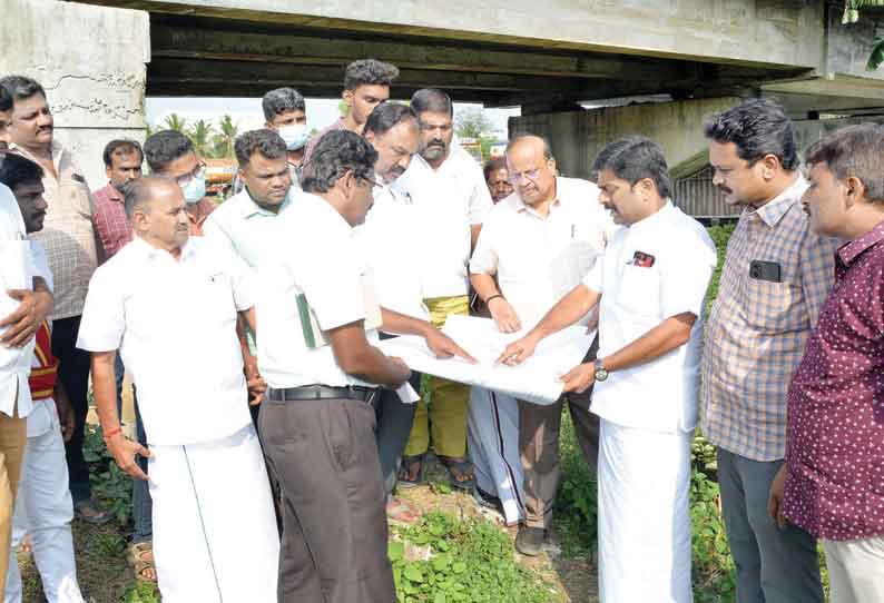 மேம்பாலப்பணிகளை மேயர் ஆய்வு