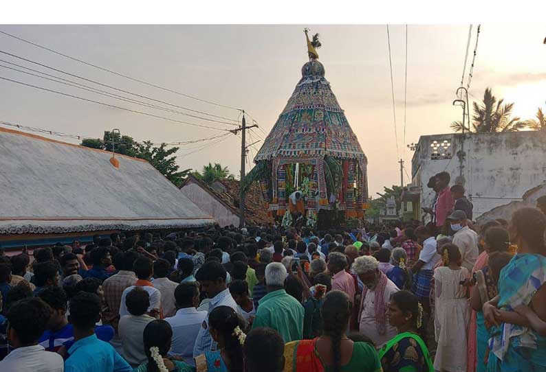 திருவம்பட்டு  முத்து மாரியம்மன் கோவில் தேரோட்டம்