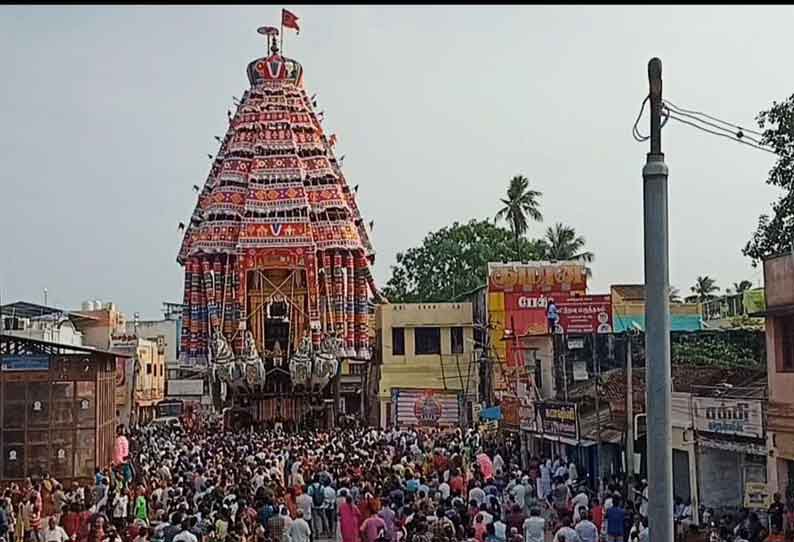 கும்பகோணம் சாரங்கபாணி கோவில் சித்திரை தேரோட்டம்