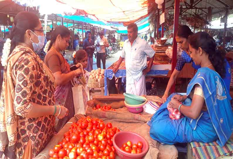 தொடர்ந்து வரத்து குறைவு ஈரோட்டில் ஒரு கிலோ தக்காளி ரூ.80-க்கு விற்பனை