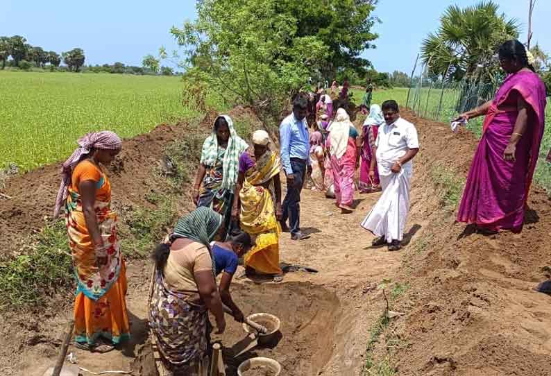 ரூ.2 கோடியில் வாய்க்கால்கள் தூர்வாரும் பணி