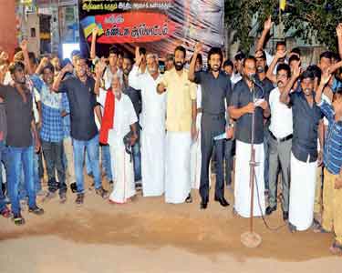 தமிழர்களின் உரிமைகளை மீட்டெக்க பாரம்பரிய விளையாட்டுகளுக்கான தடையை மீற வேண்டும் சினிமா டைரக்டர் களஞ்சியம் ஆவேசம்