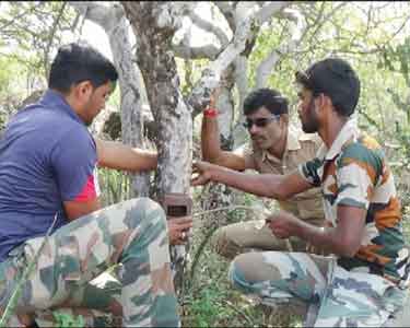 பவானிசாகர் அருகே 2 ஆடுகளை மர்ம விலங்கு கொன்றது: மேலும் 5 இடங்களில் தானியங்கி கேமரா பொருத்தப்பட்டது